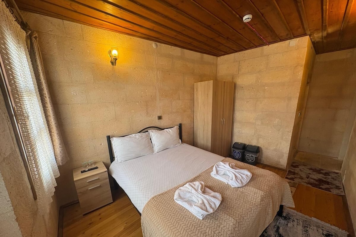 Habitación doble | Ropa de cama de alta calidad, wifi gratis y ropa de cama