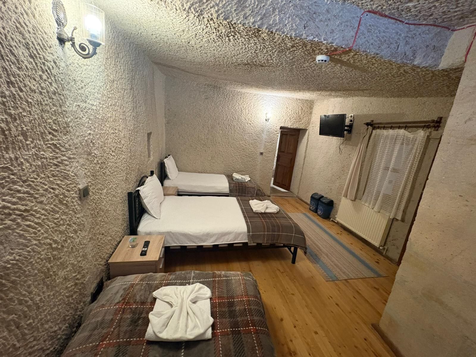 Standard Triple Room, 3 Twin Beds | Premium bedding, free WiFi, bed sheets