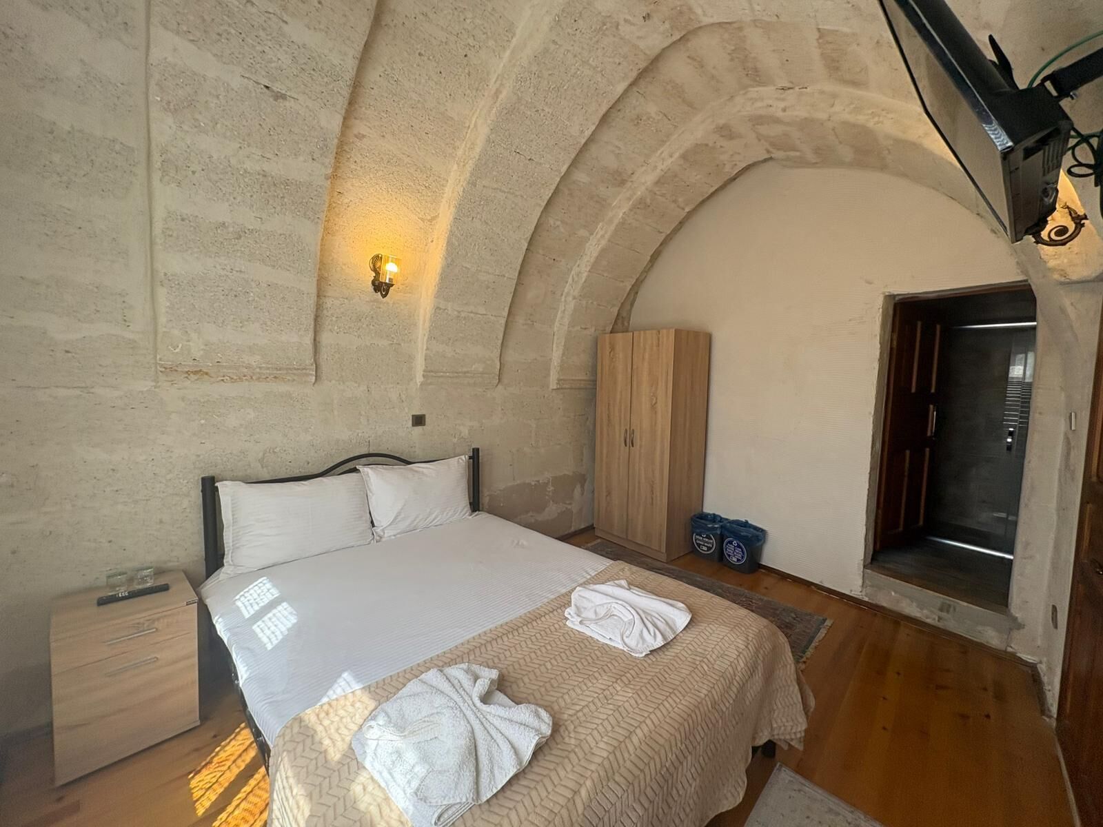 Habitación estándar doble, vistas al patio | Ropa de cama de alta calidad, wifi gratis, ropa de cama