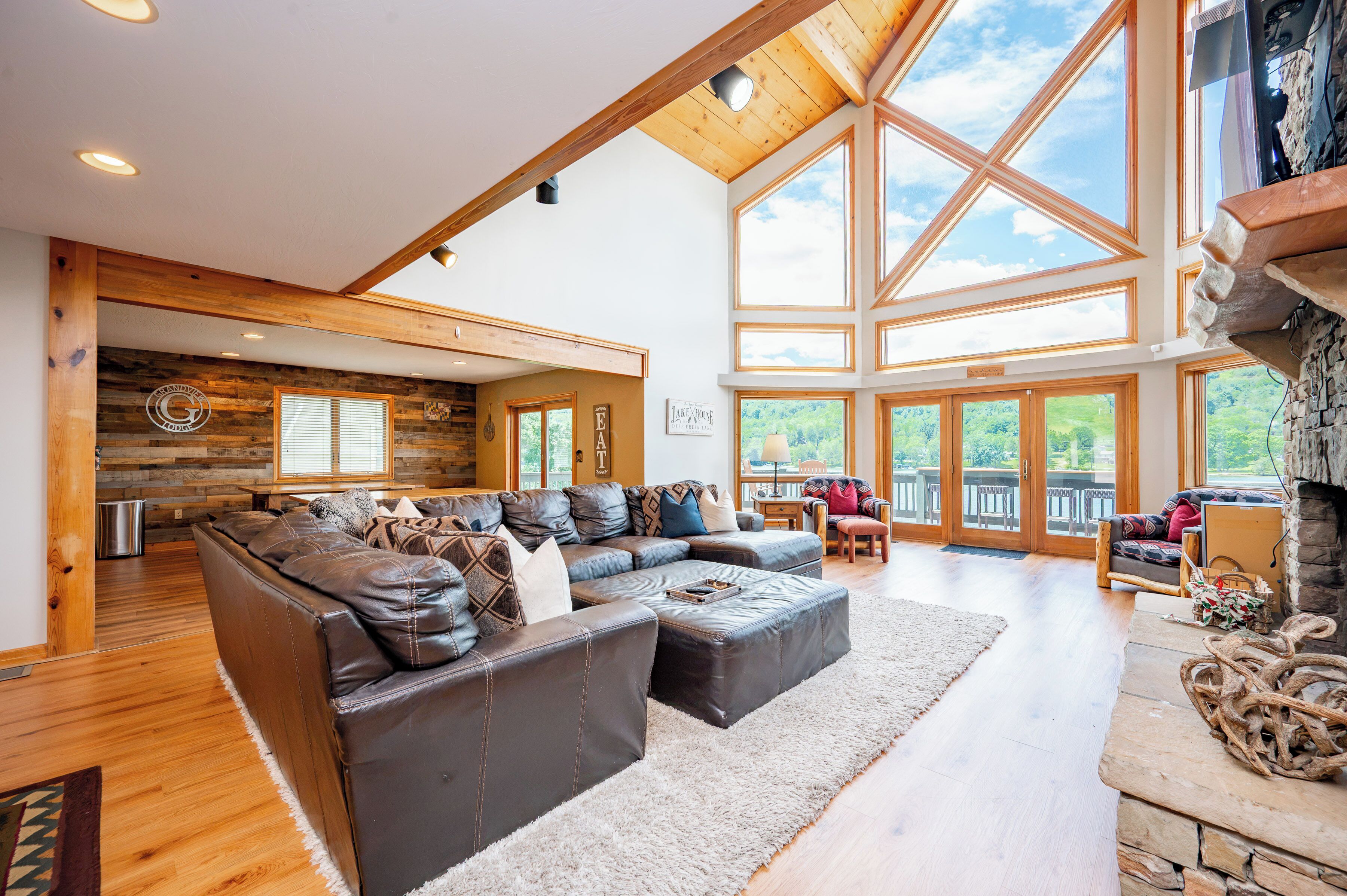 TV, fireplace, DVD player