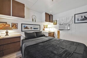1 slaapkamer, een bureau, gratis wifi, beddengoed