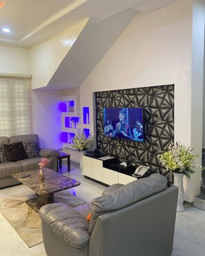 Economy Apartment, Balcony, City View | Living area