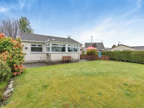 Exterior - 3 bedroom accommodation in Lamlash (Lamlash)
