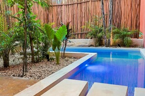 House, Smoking | 3 bedrooms, Internet