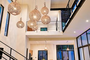 Villa, fumeur | 4 chambres, accès à Internet haute vitesse