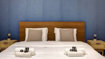 2 bedrooms, desk, laptop workspace, free WiFi