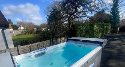 Bristol Blissful Retreat - 6 Bedrooms