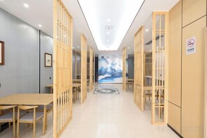 Unclassified image, 5 of 19, button - Qingmu Hotel(Shangyuan Street,Dongshan Subway Station,Nanjing) (Nanjing)