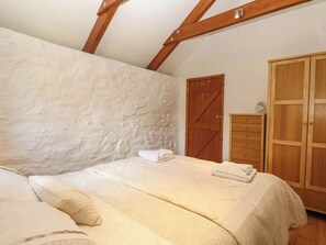 1 Schlafzimmer, individuell dekoriert, individuell eingerichtet