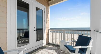Gulf Front Home | Sleeps 12 | Pets OK | Grill