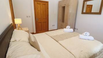 1 quarto, individualmente decorados, individualmente mobiliados