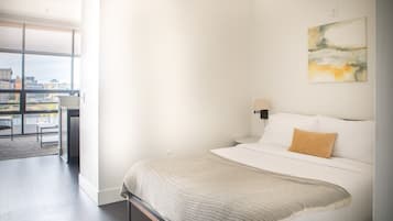 1 dormitori, escriptori, planxa i posts de planxar i wifi gratuïta