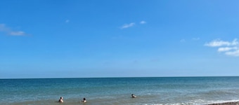 Large luxury 8 bedroom private house by the sea, North Norfolk.