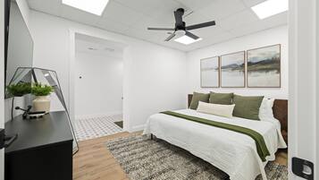 3 bedrooms, iron/ironing board, travel crib, free WiFi