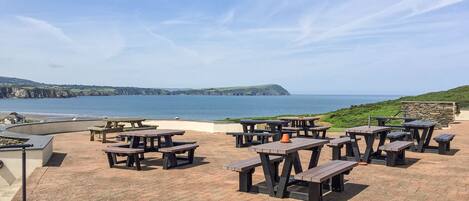 屋外ダイニングエリア