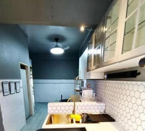 HOMESTAY KULIM SERI RAMBAI 
3-bedroom house in peaceful Kulim with AC