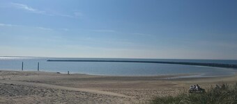 Villa Frans -Gezellige bungalow in Renesse