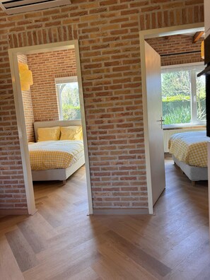 2 bedrooms, WiFi, bed sheets - Villa Frans -Gezellige bungalow in Renesse (Renesse)