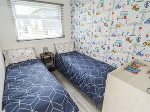2 bedrooms, individually decorated, individually furnished, free WiFi