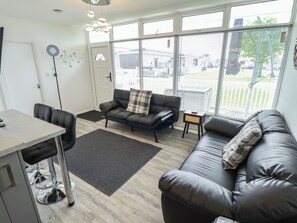 Living area - 99 Cherry Park (Skegness)