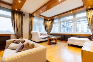 Departamento de lujo, baño privado (Three Bedroom ) | Lounge