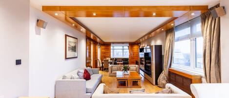 奢華公寓, 私人浴室 (Three Bedroom ) | 酒廊