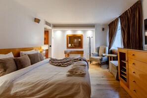 Luxury-Apartment, eigenes Bad (Three Bedroom ) | 3 Schlafzimmer, kostenloses WLAN