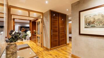 Luxury-Apartment, eigenes Bad (Three Bedroom ) | Innenbereich