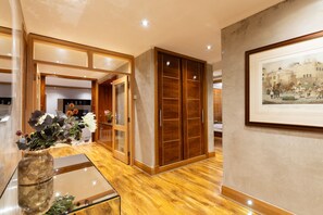 Luxury-Apartment, eigenes Bad (Three Bedroom ) | Innenbereich