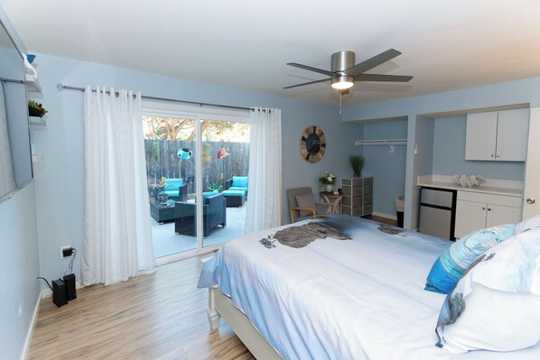 4 habitaciones, tabla de planchar con plancha, wifi y ropa de cama 