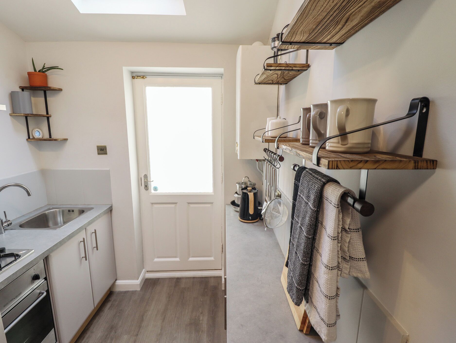 مستلزمات طهي/أطباق/أوعية