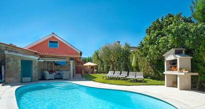 Casa de Descanso - Three Bedroom Villa, Sleeps 5