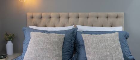 2 makuuhuonetta, Wi-Fi, vuodevaatteet