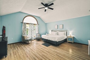 Strykejern/-brett, wi-fi og sengetøy