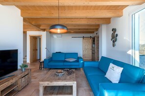 8 bedrooms - Il Sole e Selene 16 in Sant Angelo in Pontano (Sant'Angelo in Pontano)