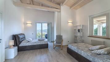 Villa, fumeurs | 4 chambres