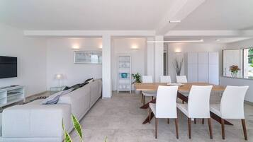 Villa, fumeurs | 4 chambres