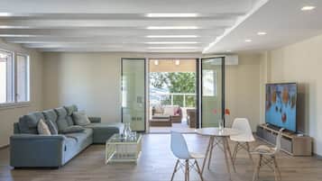 Villa, Smoking | 7 bedrooms