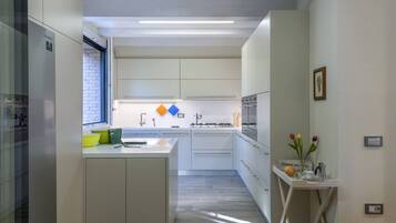 Biệt thự, hút thuốc | 7 phòng ngủ