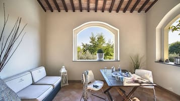 House, Smoking | 6 bedrooms