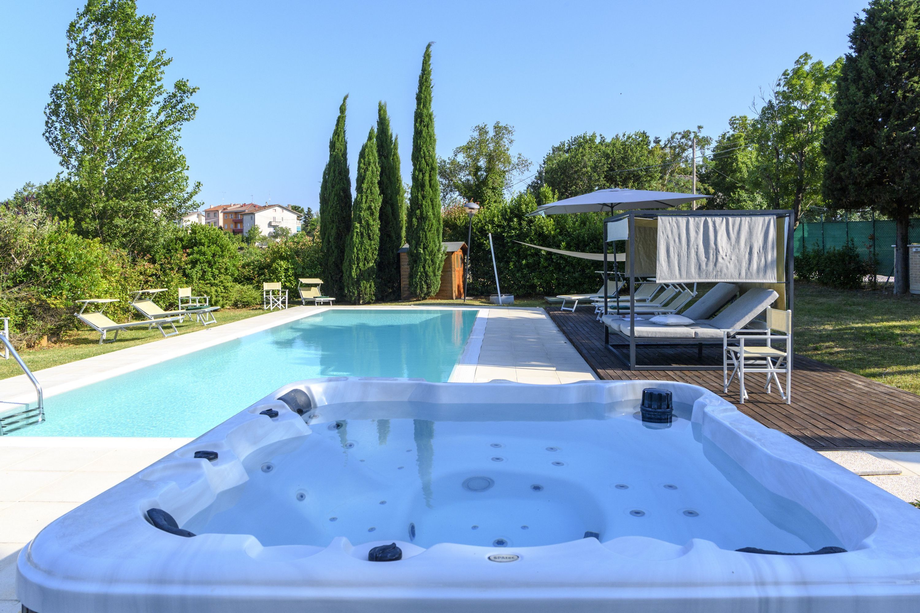 Maison, fumeurs | 6 chambres