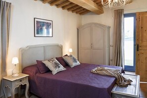 Maison, fumeur | 6 chambres
