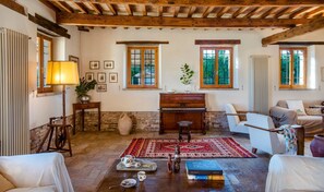 Villa, røyk | 6 soverom