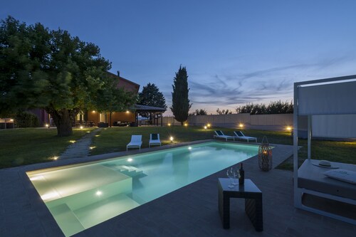 Villa Traiani 8 2 by Marche Holiday Villas