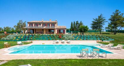 I Gelsi 12 2 by Marche Holiday Villas
