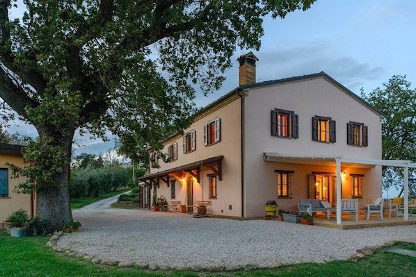 Maison, fumeur | 4 chambres