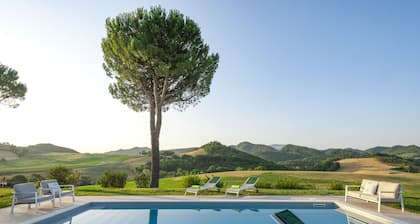 Villa Paola 10 by Marche Holiday Villas