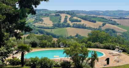 Casa Zefiro 4 by Marche Holiday Villas