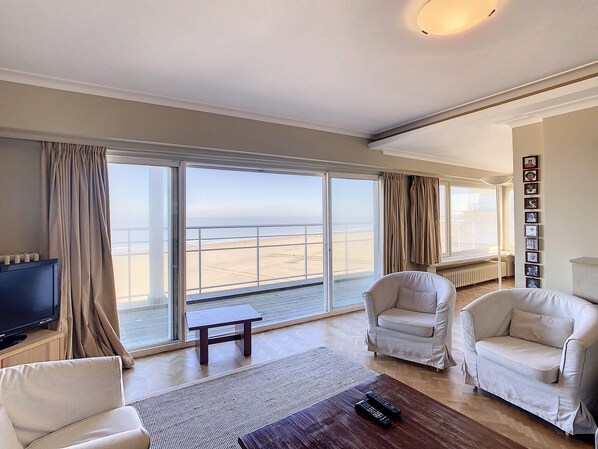 Apartment | Living area
