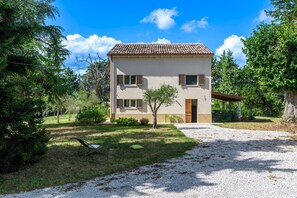 6 عدّة غرف نوم